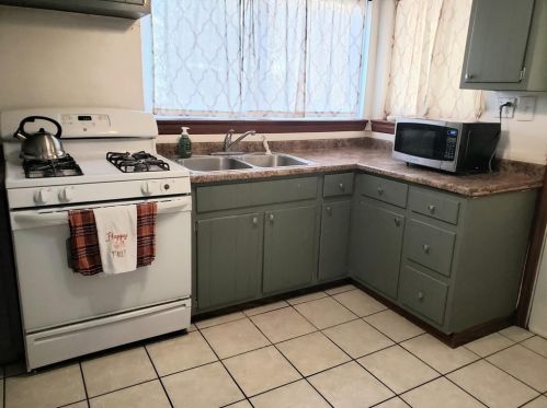 515 Beulah Rd, Pittsburgh, PA 15235-4204