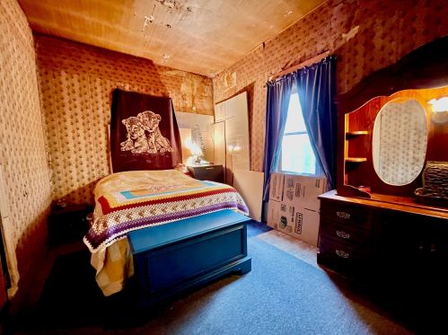 1101 Michigan Ave, Meskegon MI 49441-1847 exterior