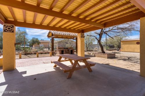 5525 Iowa St, Tucson AZ  85757-9353 exterior