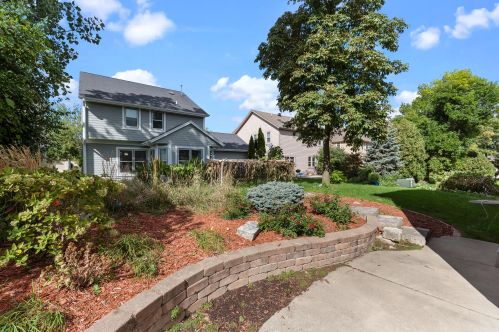 3811 Centennial Cir, Milwaukee WI  53221-5746 exterior