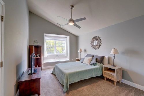 3282 Stonecreek Dr, Madison WI 53719-5250 exterior