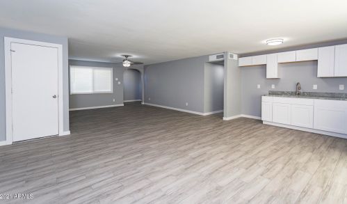 1621 73 Ave, Phoenix AZ 85033-1325 exterior