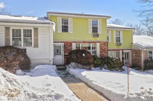 106 Queens Rd, Torrington, CT 06790-2821