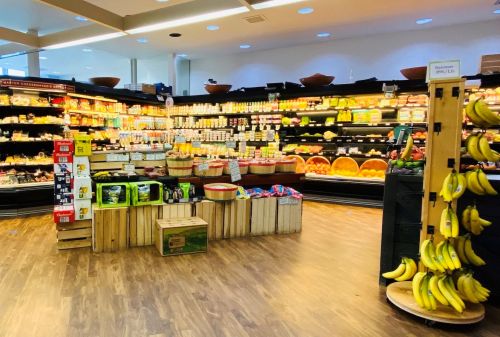 175 Delaware Pl, Chicago IL  60611-1756 exterior