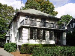 115 Central St, Newton, MA 02466-2403