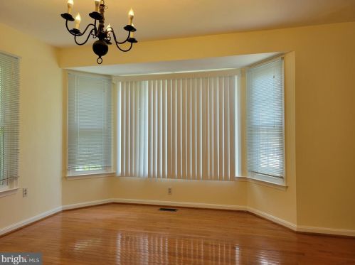 2707 Deer Ridge Dr, Silver Spring MD 20904-7140 exterior