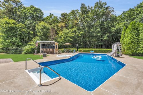 30 Amethyst Way, Jackson Twp, NJ 08527-1395
