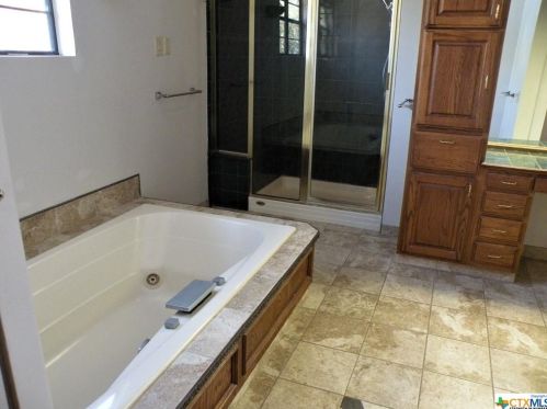 13911 Hunters Hawk St, San Antonio TX 78230-5405 exterior