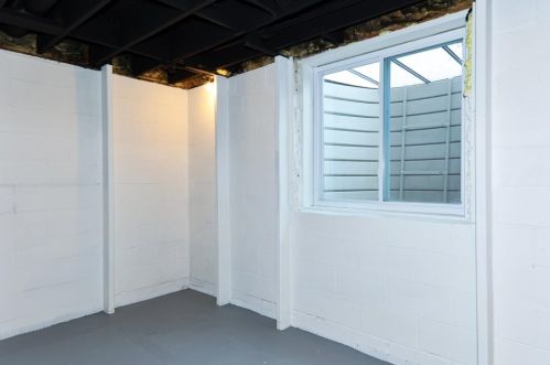 4445 Upham Ave, Milwaukee WI  53220-5122 exterior