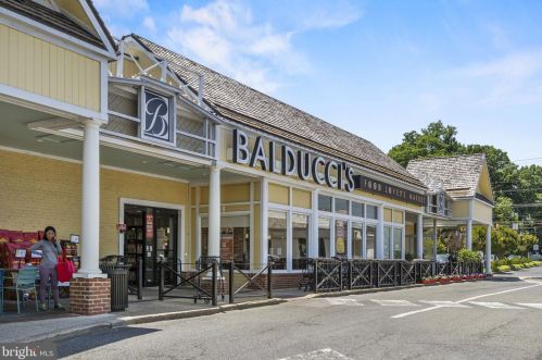 11133 Cedarwood Dr, Rockville MD 20852-3415 exterior