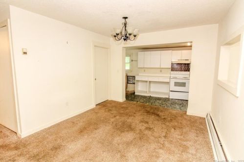 387 Putnam Pike, Killingly CT 06241-1608 exterior