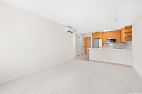 1388 Kapiolani Blvd, Honolulu HI  96814-3620 exterior