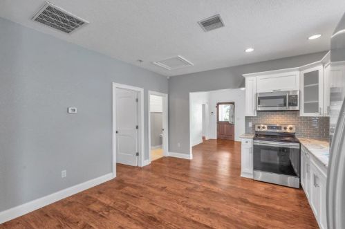 1306 18th Ave, Tampa FL 33605-2639 exterior