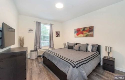 7-15 Main St, Bound Brk NJ  exterior