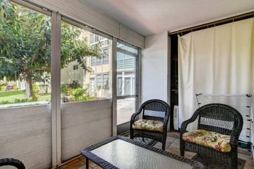 330 26th Ave, Boynton Beach FL 33435-2023 exterior