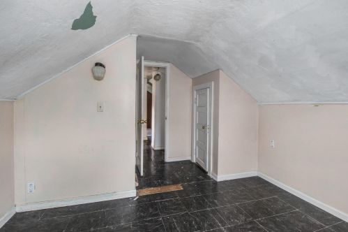 506 Della St, Kalamazoo MI 49002-3567 exterior