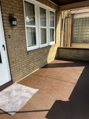 33 Beltzhoover Ave, Pittsburgh PA  15210-1063 exterior