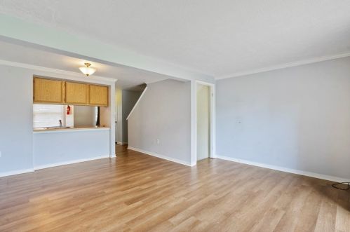 501 Bonnie Brae Dr, Moon Twp PA  15108-3851 exterior