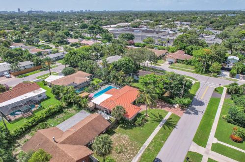418 13 Dr, Boca Raton FL 33486-5369 exterior