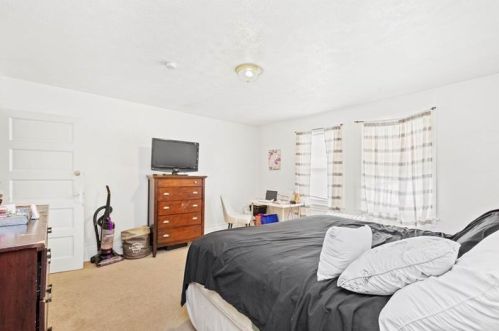 6319 Stanton Ave, Pittsburgh PA 15206-2246 exterior