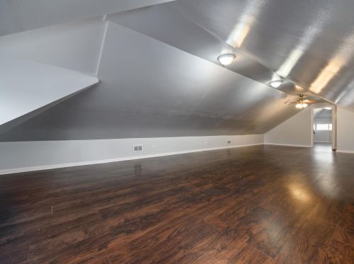 6411 Kedvale Ave, Chicago IL 60629-5108 exterior