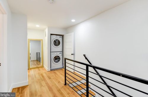 1427 Parkwood Pl, Washington DC  20010-3218 exterior