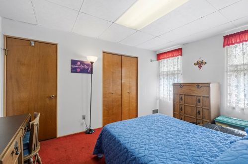 186 45 St, Pittsburgh PA 15201-3056 exterior