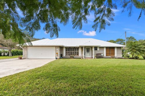 5417 Palmetto Dr, Fort Pierce FL  34982-7481 exterior