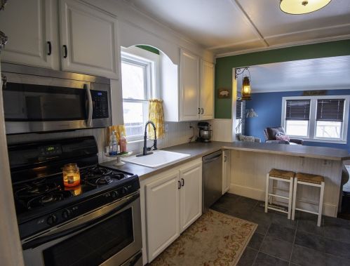 42 Noyes St, Concord NH 03301-2327 exterior