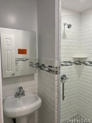 3403 Tibbett Ave, Bronx NY  10463-3708 exterior