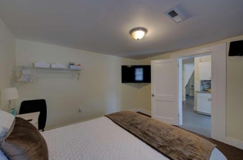 961 Cascade Rd, Atlanta GA 30311-2659 exterior