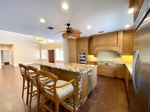 390 31 St, Naples FL 34117-3102 exterior