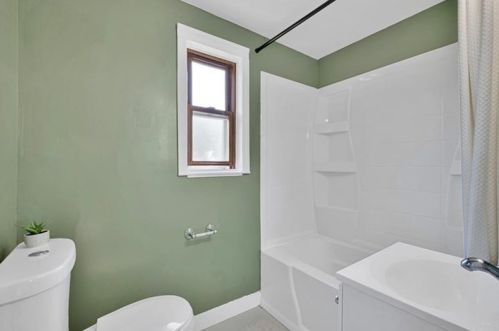 1535 Bower Hill Rd, Pittsburgh PA 15243-1508 exterior