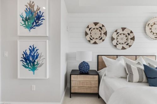 1125 Central Ave, Naples FL 34102-0062 exterior