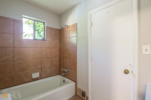 183 Hemphill School Rd, Atlanta GA 30331-1623 exterior