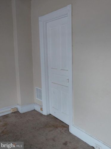 25 Front St, Darby PA 19023-3013 exterior