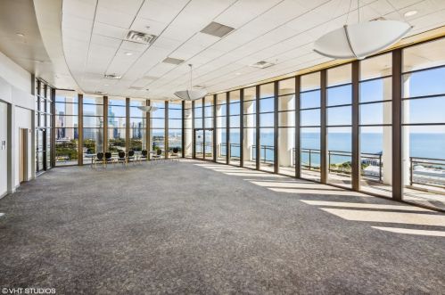 233 13th St, Chicago IL  60605-3237 exterior