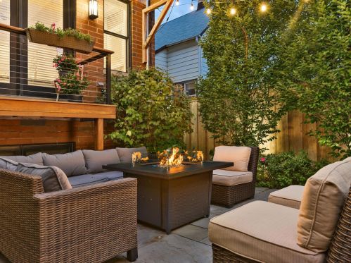 4147 Damen Ave, Chicago IL 60618-3045 exterior