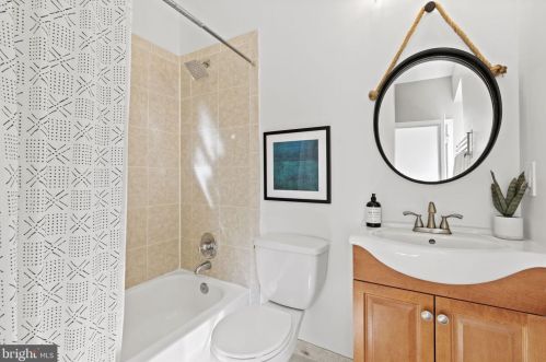 1500 1st St, Washington DC 20024-3420 exterior