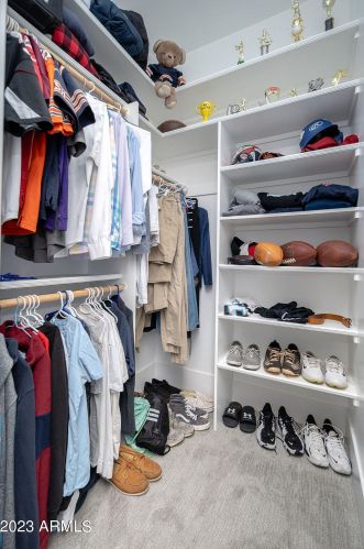 3302 51st St, Phoenix AZ  85018-6612 exterior