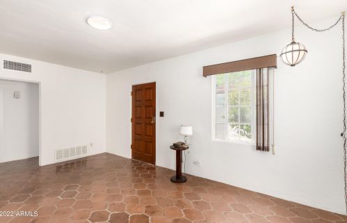 7545 27th Ave, Phoenix AZ 85087-8097 exterior