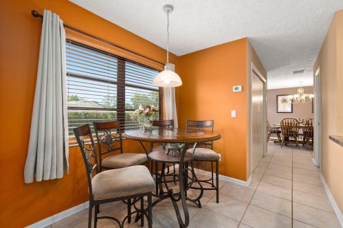 1718 Ocean Cove Ave, Fort Pierce FL  34953-2450 exterior