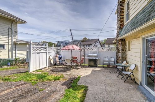 81 Beechwood Ave, Mount Vernon NY 10553-1302 exterior