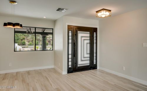 7614 20th St, Phoenix AZ  85020-4703 exterior