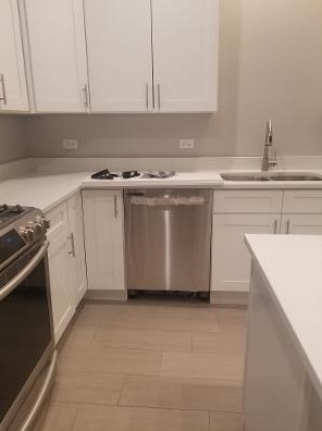 4113 Gladys Ave, Chicago IL 60624-3021 exterior