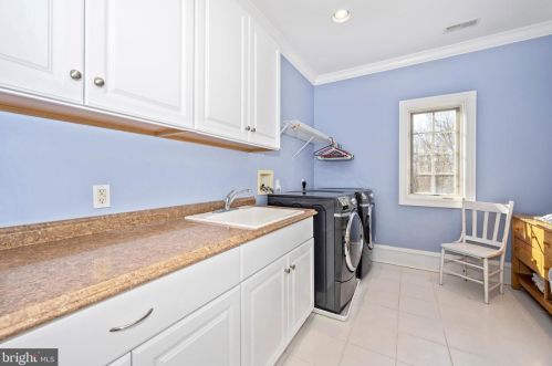 11340 Albermyrtle Rd, Rockville MD exterior