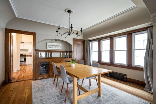 1374 58, Milwaukee WI 53214-5111 exterior