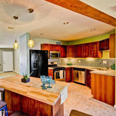 2240 Turney Ave, Phoenix, AZ 85016-5511