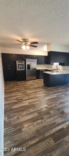 813 Cheryl Dr, Phoenix AZ 85028-4412 exterior