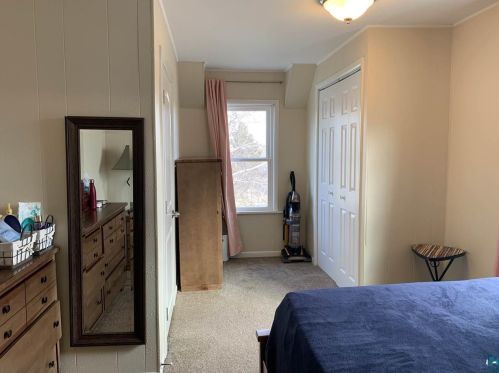 431 70 Ave, Duluth MN 55807-1839 exterior